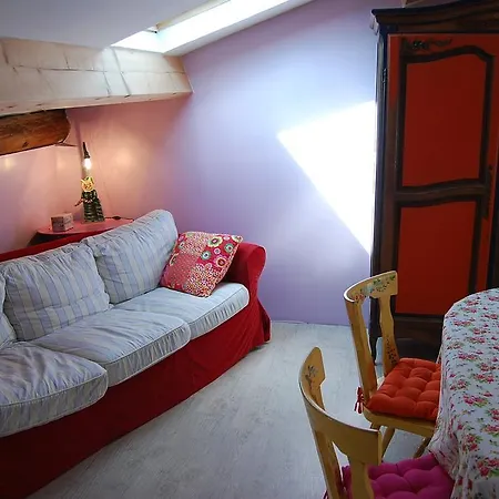 게스트하우스 Chambres D'hotes Du Chat Perche